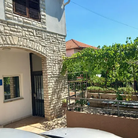 Oli Appartement Zadar